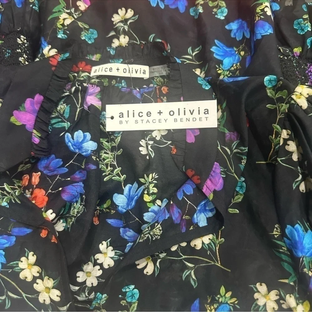 Alice & Olivia llan Silk Floral Long Sleeve button-down, semi sheer blouse Small_8